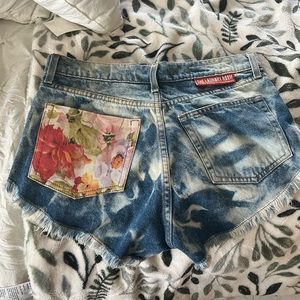 The Laundry Room floral pocket denim shorts-never worn